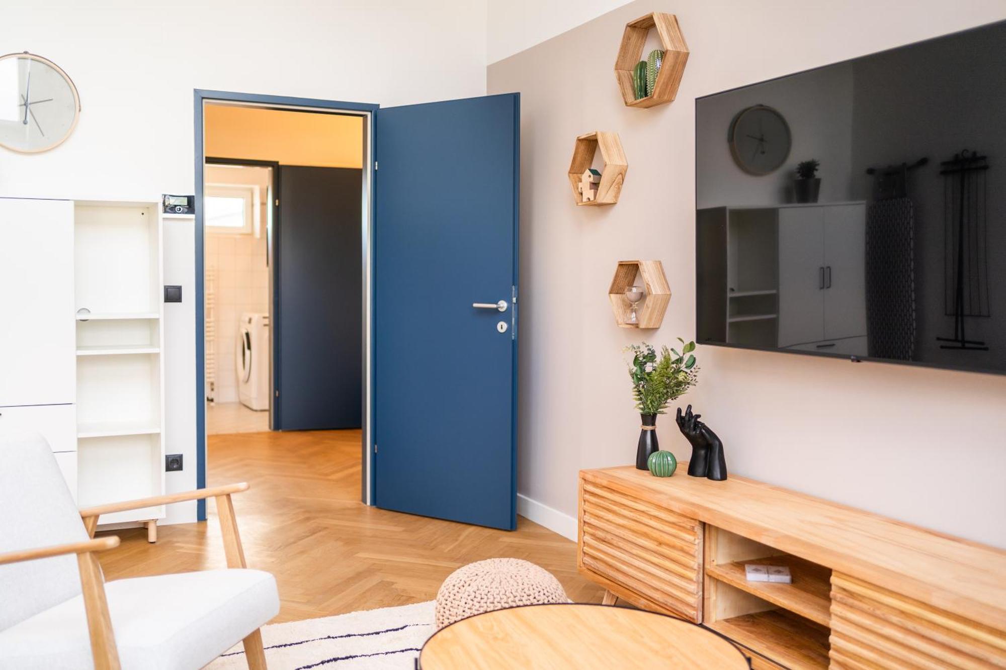 Myflat - Bright Apartment Near Central Station ウィーン エクステリア 写真